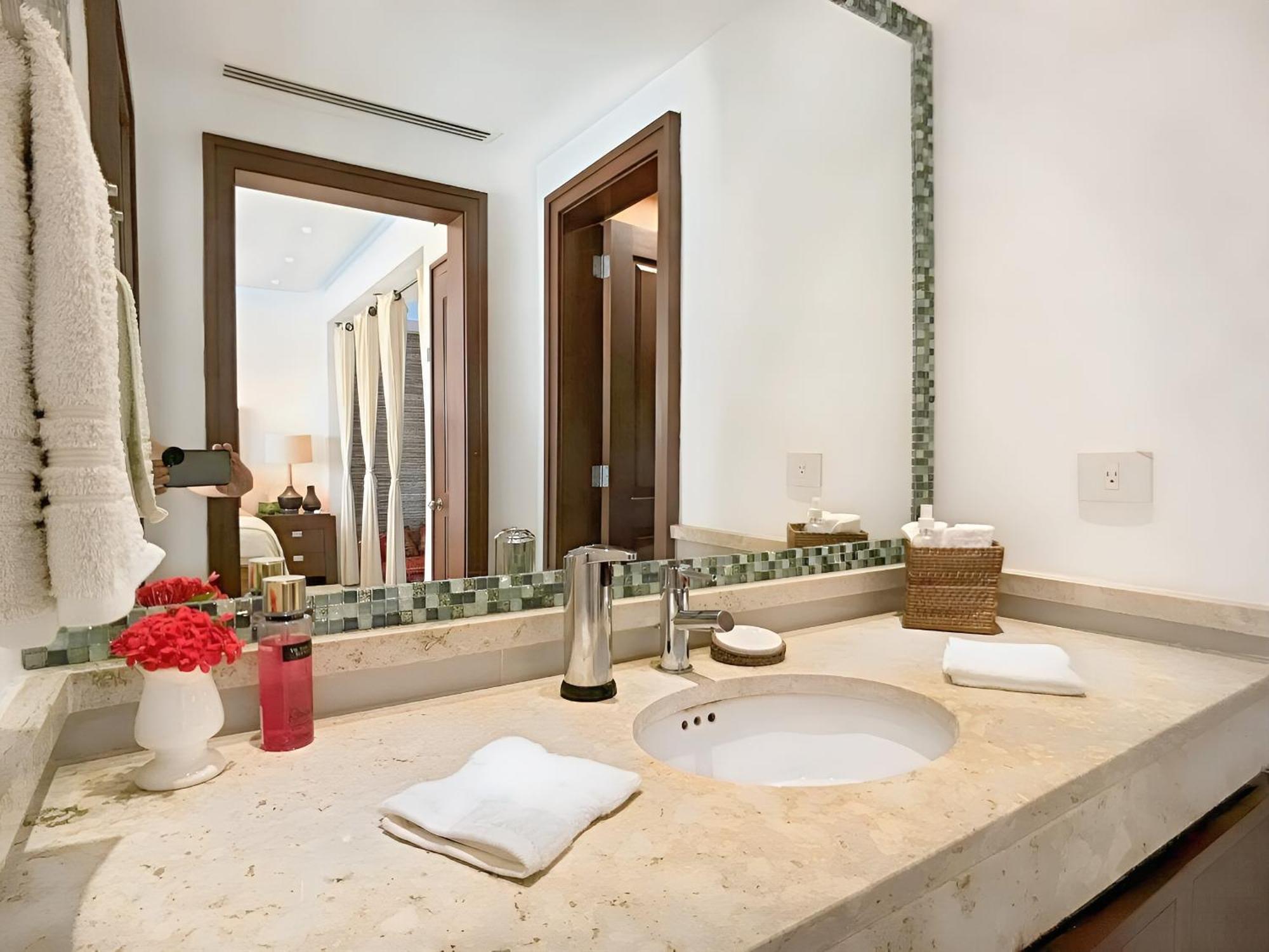 Luxury Duplex -4 Pers- 2Mn Beach&5Th Av, Pool, Gym 신데 델 카르멘 외부 사진